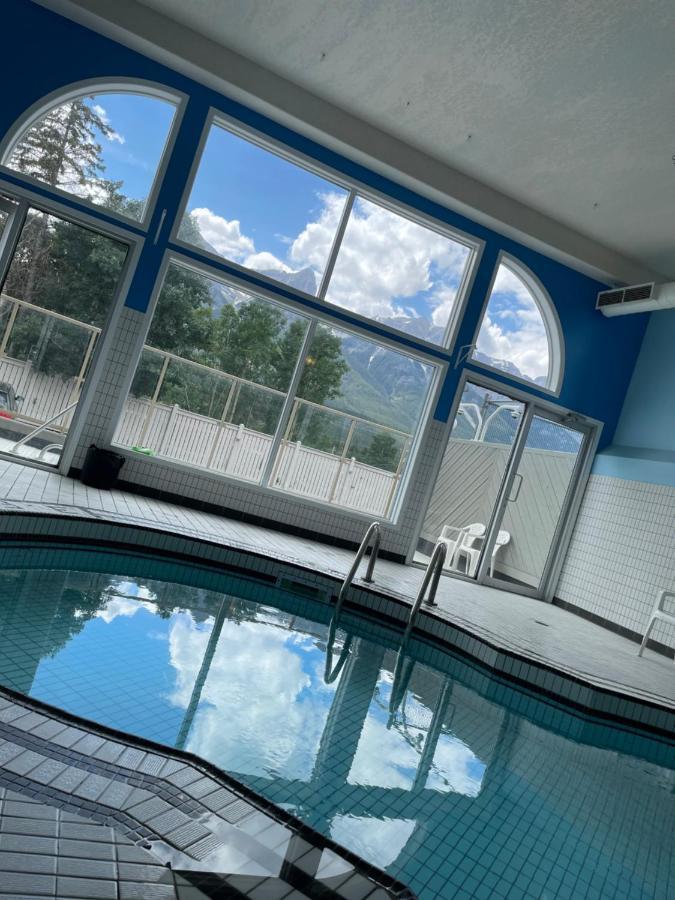 Chateau Canmore Luaran gambar